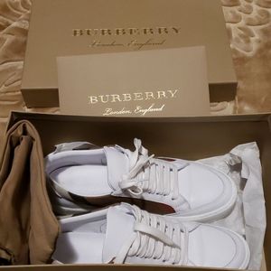 Burberry sneakers women